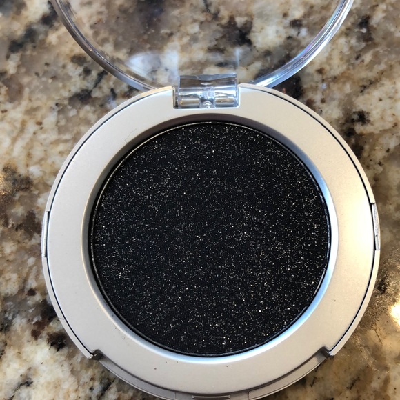 Kirkland Signature by Borghese eyeshadows - Picture 5 of 6